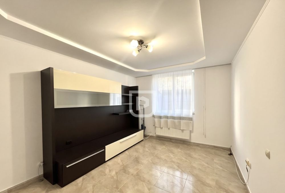 Inchiriez aparament/spatiu comercial