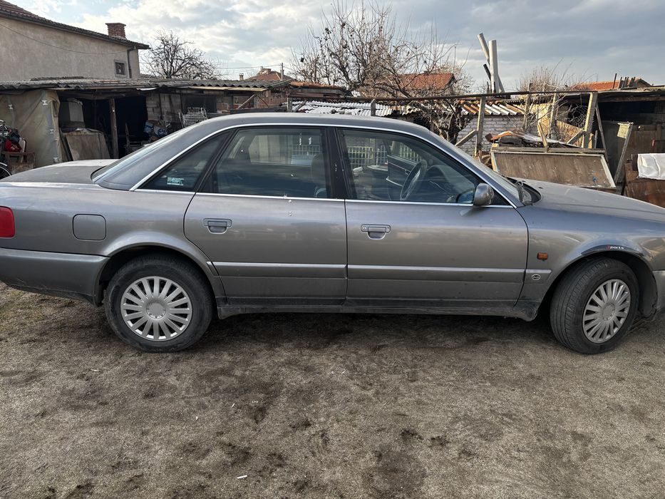 Ауди А6 /2.5 С4