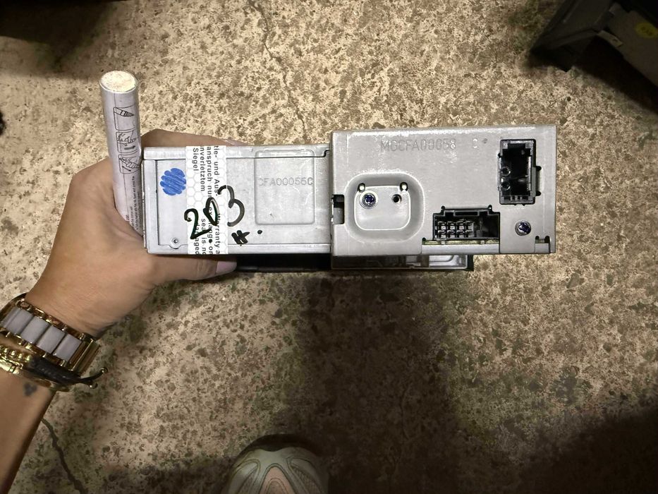 CD Чеинджър AUDI A4 A5 8T2035110 B н 203