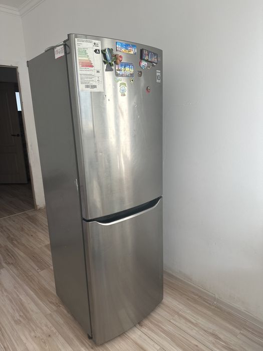 Продам холодильник