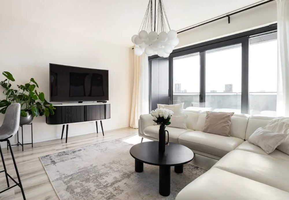 Дава се под наем Двустаен апартамент в Пловдив, Каменица 2 - 68 кв.м за 219.3 € - Снимка #2