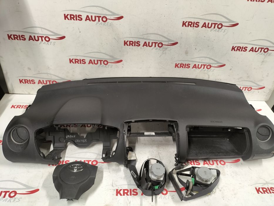 Арматурно табло Toyota Urban Cruiser / Тойота Урбан Крузер 2012г.