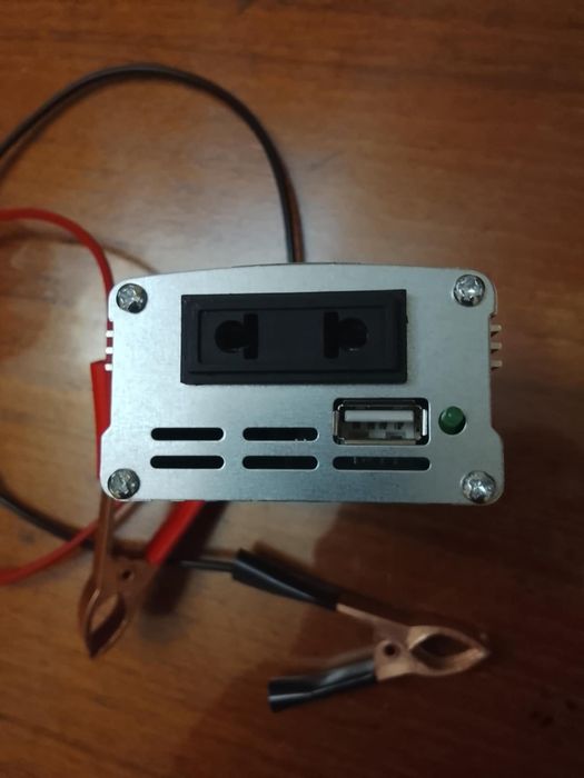 Нов инвертор DC 12 волта. AC 220  волта. 220 вата