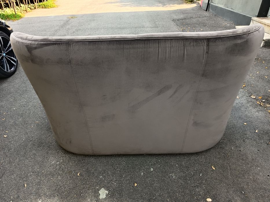Vând canapea fixa,2 locuri,din gama de lux Musa Italia,Colecția Elain,mobilier italian premium/design high-end