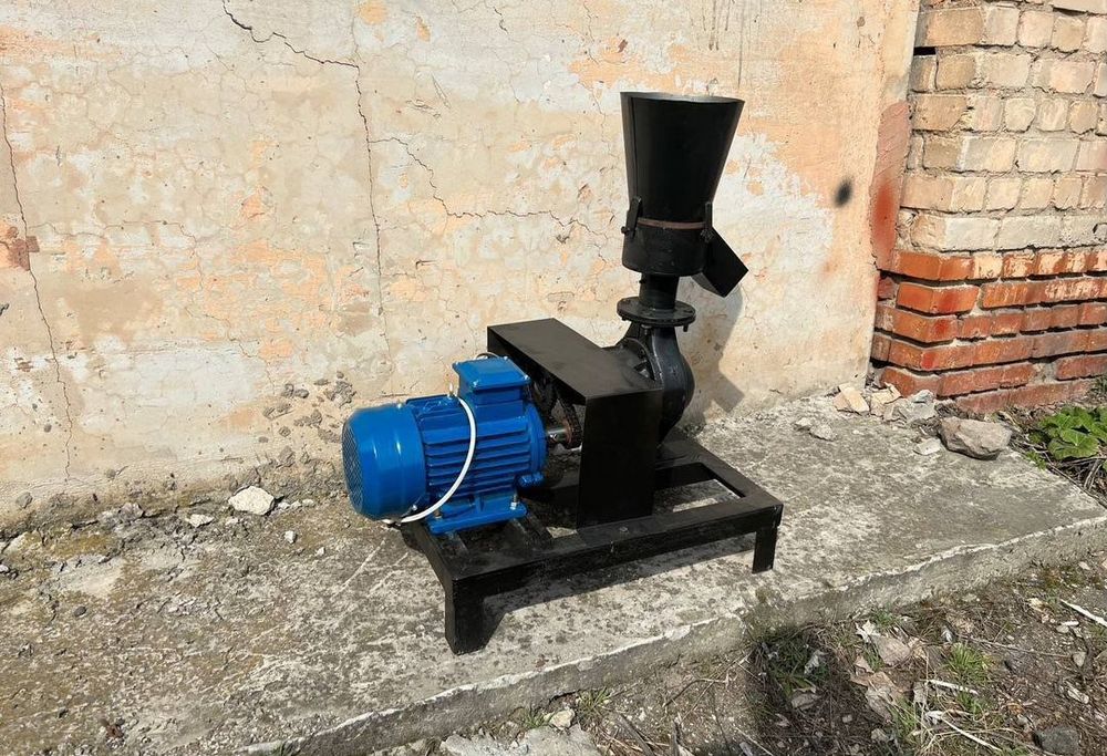 Гранулятор,для пилет