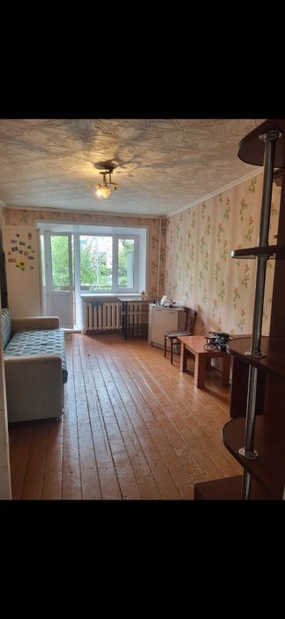 Продам 2 ух комнатную квартиру