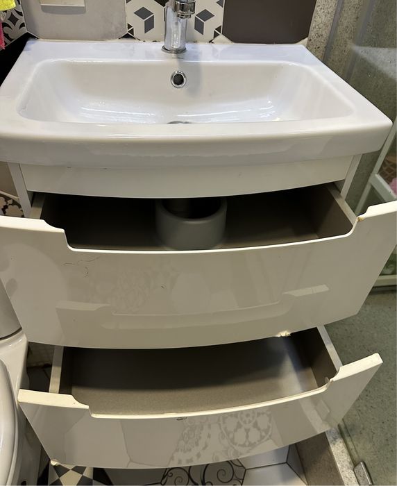 Тумба с раковиной на 60