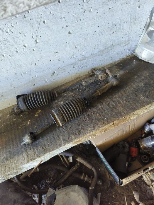 Фаркоп смотрите крепления стоял на пассате