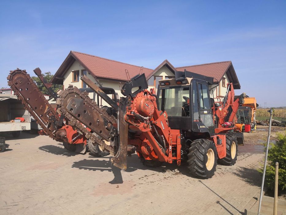 Inchiriem sapatoare de santuri ,pluguri vibratoare Ditch witch