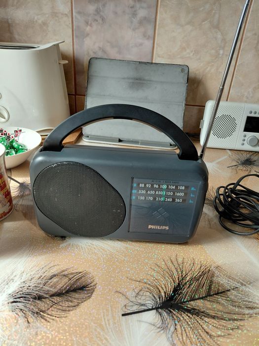 Vind radio portabil și la curent Philips