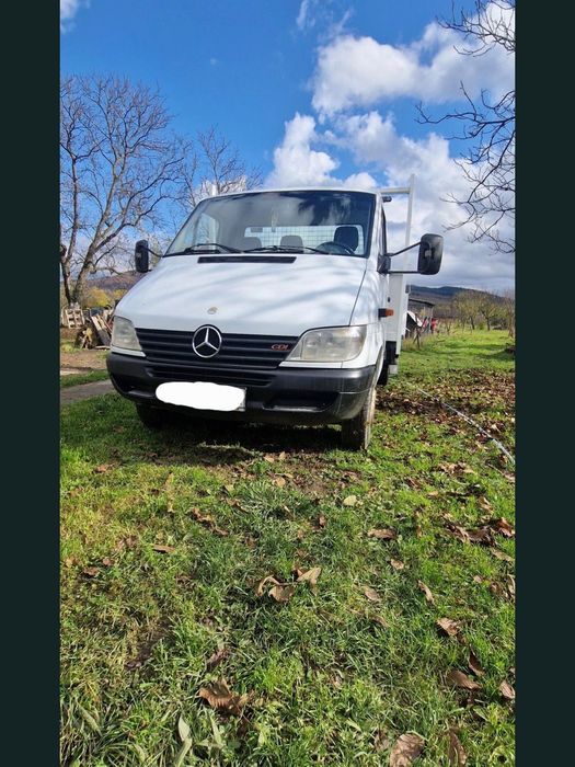 Mercedes Benz camioneta