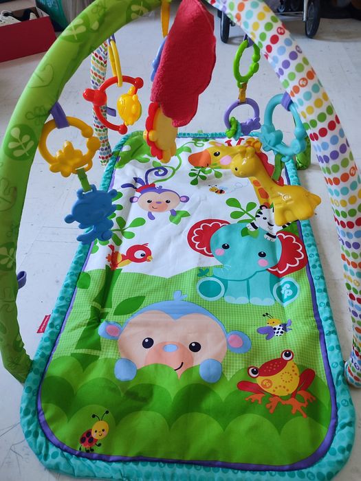 Активна гимнастика fisher price продавам