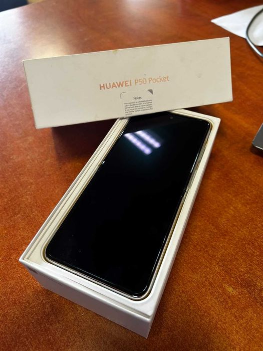 Huawei P50 pocket