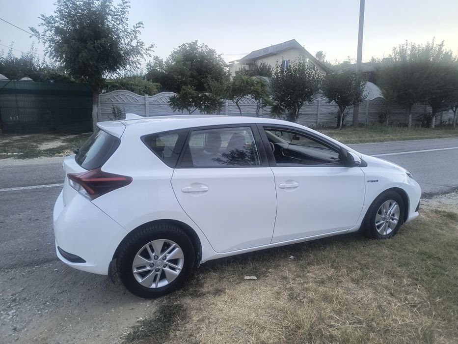 Toyota Auris hibrid