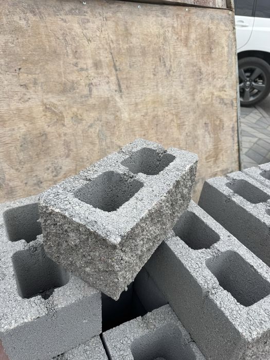 Тумба рванная угловой ранный сплитерный блок