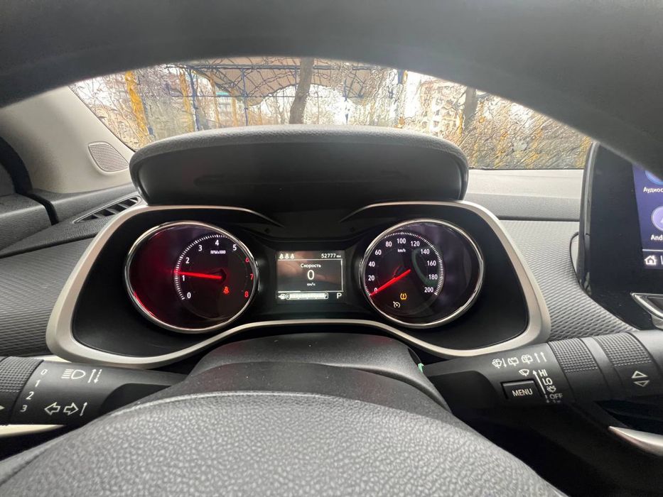 Chevrolet Tracker 2 LTZ,  2022 г