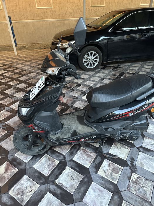 Продам Скутер  150куб  Вилими м8