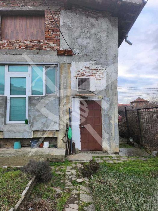 Продава се Къща в София, Орландовци - 300 кв.м за 995 €/кв.м - Снимка #1