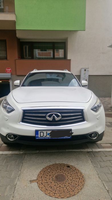 Infiniti FX30d S 2014 pret 12.000 euro negociabil