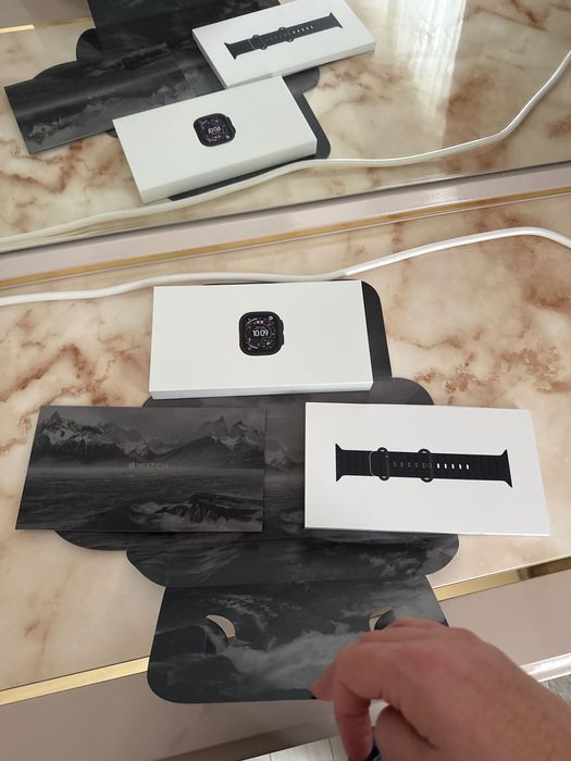 Apple Watch Ultra 3 49mm Black Ti Ocean Band