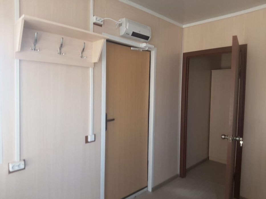 Контейнер  жилые мобильные вагоны