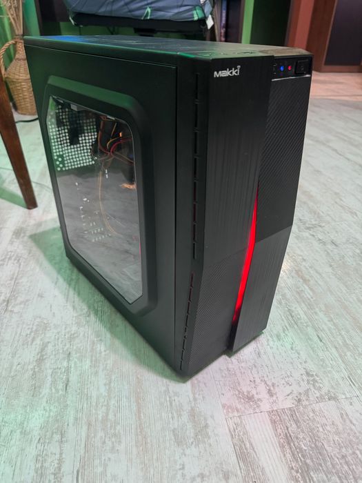 Геймърски компютър+Монитор