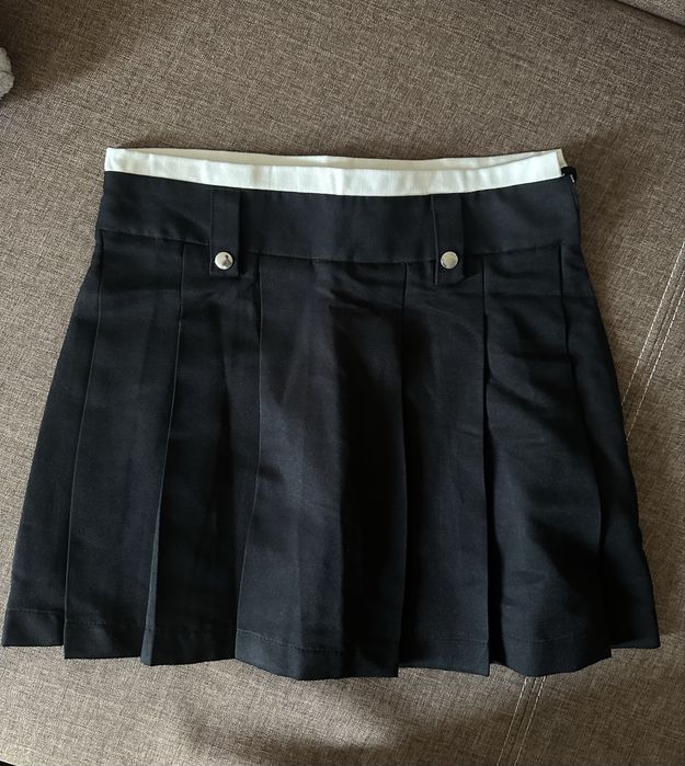 Пола от Trendyol – размер XS