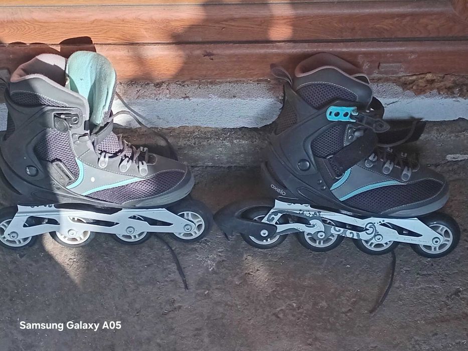 Vând role pentru băieți mărimea 38