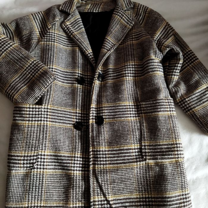 Продам полупальто на девочку