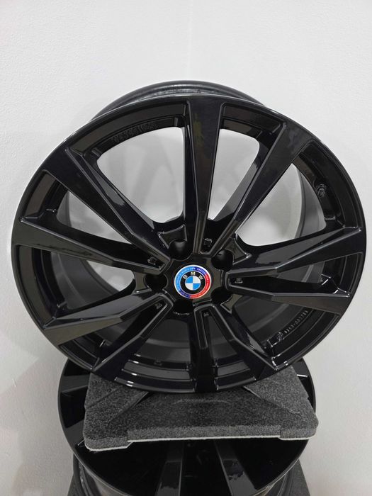 Jante 19 BMW G42 G20 G21 G30 G31 G32 X6 G06 X3 G03 5x112 66.6 8J et28
