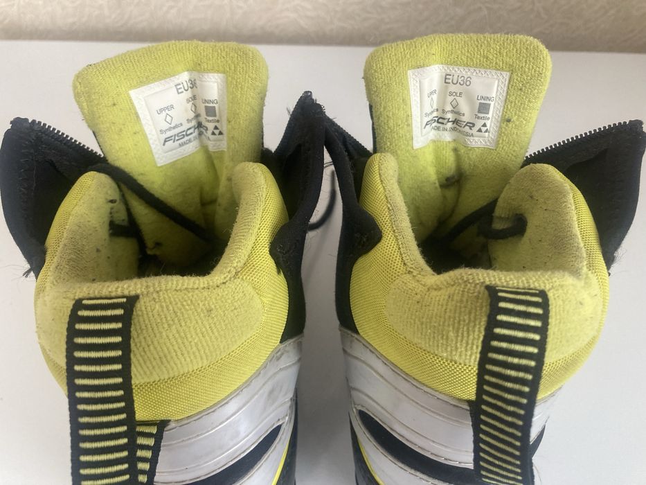 Продам классические ботинки Fischer