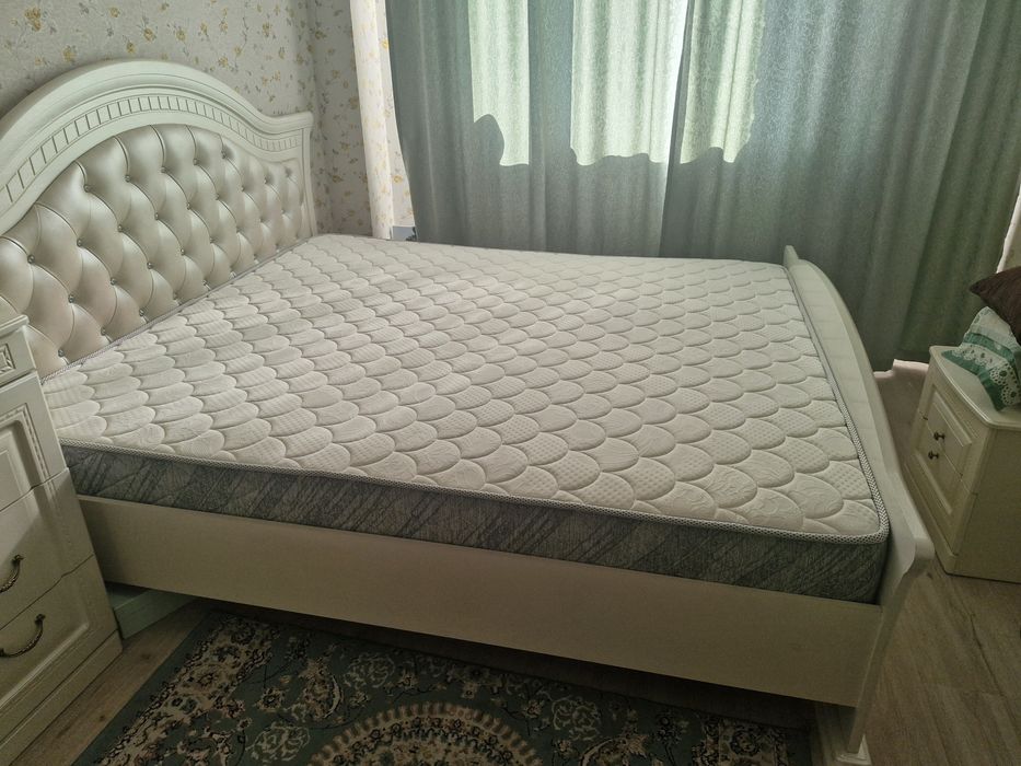 Двухспальная кровать 180×200 см