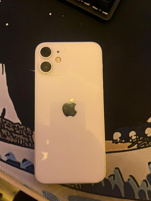 Айфон 12 мини на 64гб