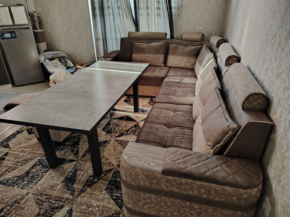 Mebel sotiladi srochna