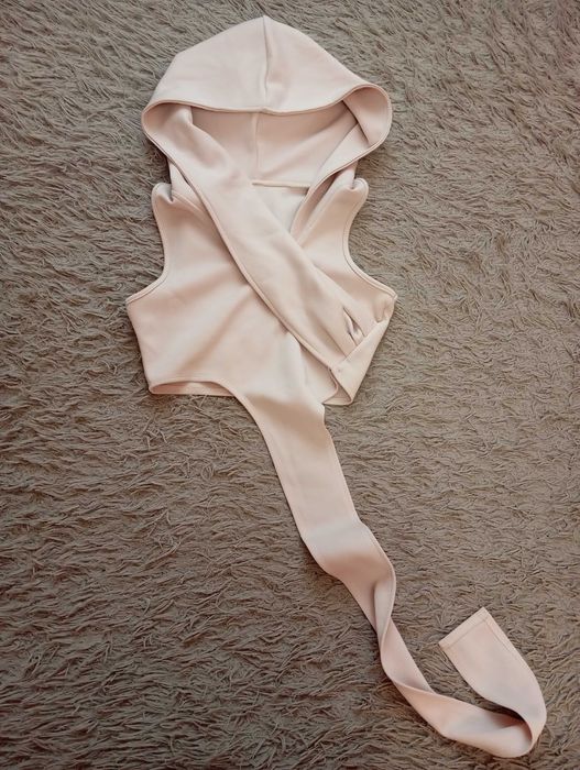 Шикарный неординарный топ