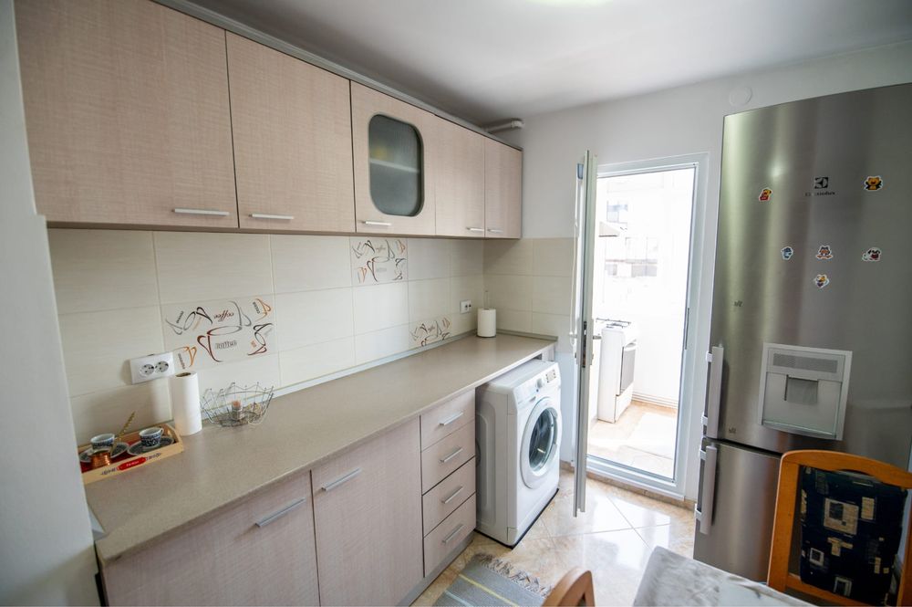 De inchiriat ! 350 Euro ! Apartament 2 camere dedomandat ! Cartier Grui !
