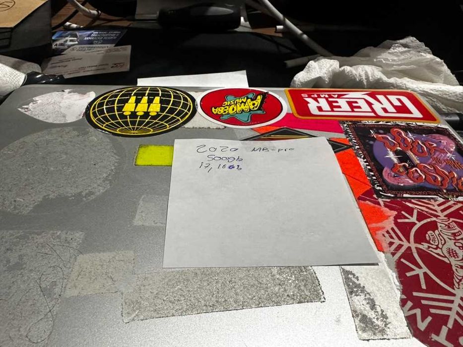 MacBook Pro 13" i7 / 16GB / 512GB – заключен (iCloud), за части