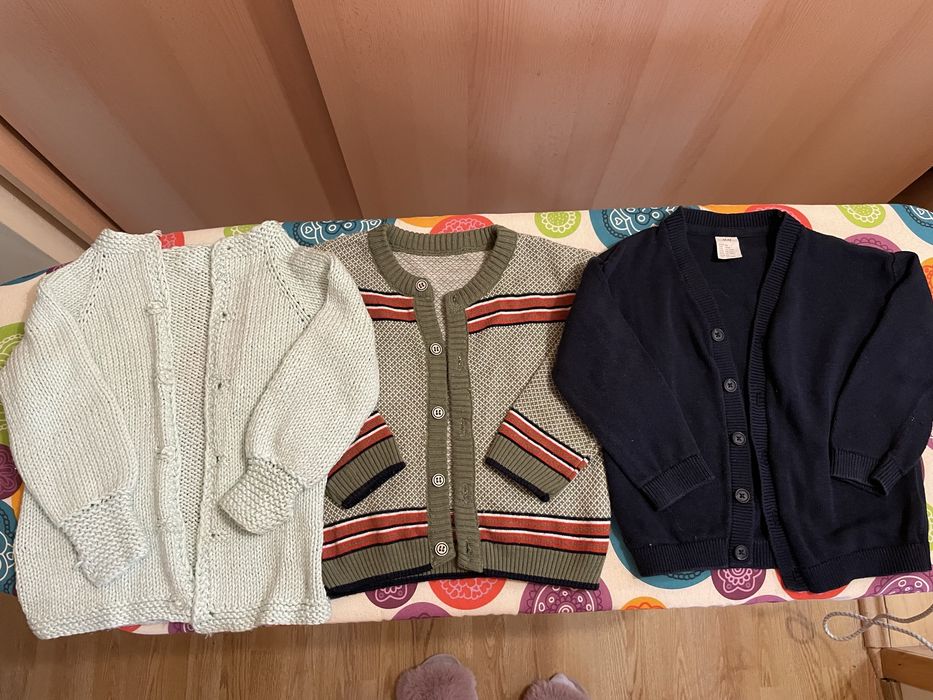 Lot 3 cardigane baietel 86