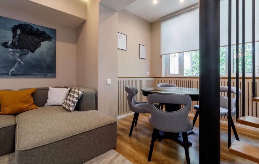 3 комнатаная 83м² Ц-4 Алайский Базар ремонт Bosch ,дуплекс