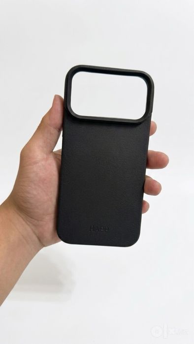 Iphone 17 pro max uchun chexol sotlad yeng
