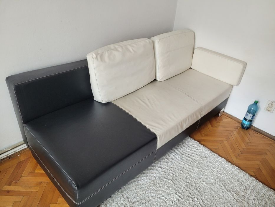 Canapea extensibila de 3 locuri