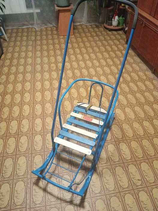 Самокат, санки детские