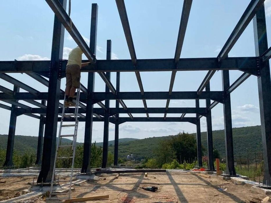 Constructii hale metalice