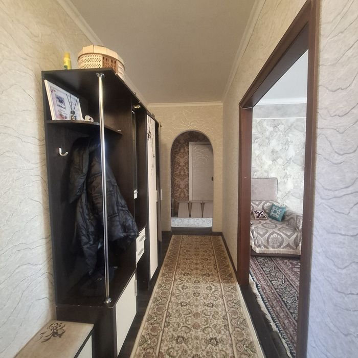 Продам 4 комн.кв, центр, 8/9