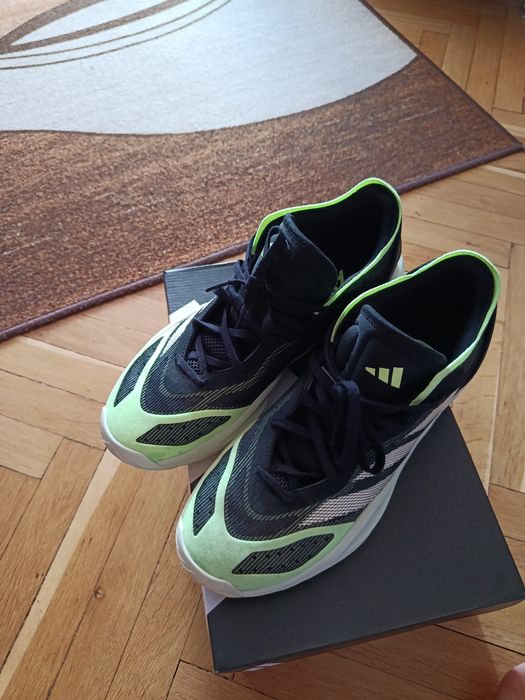 Маратонки adidas 44 номер