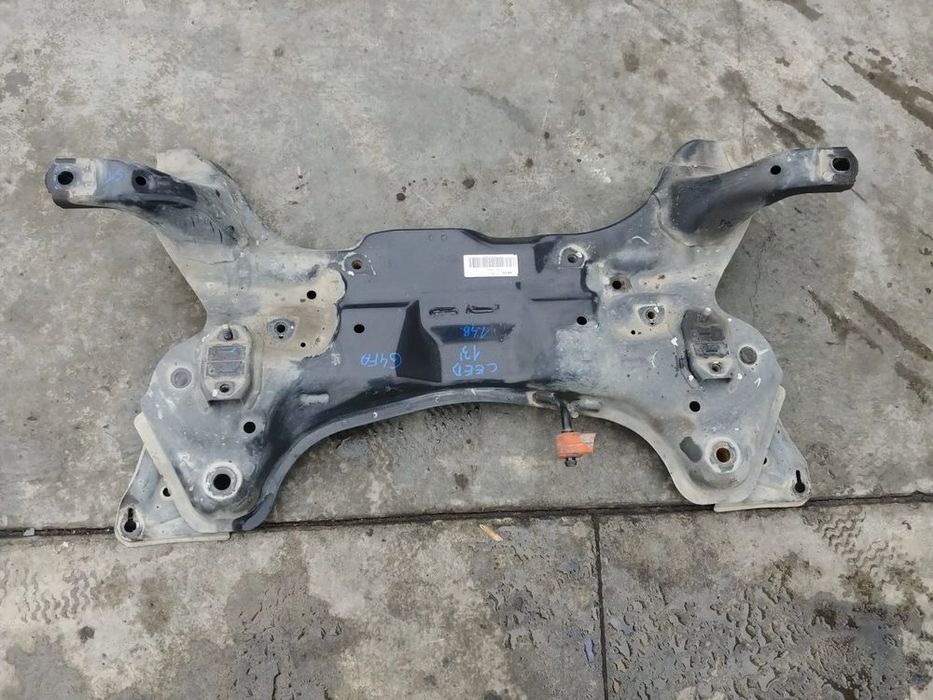 jug cadru motor 1.4 benz g4fa kia ceed 2  62401-a6200