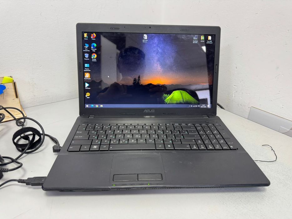 Продам i3 ноутбук