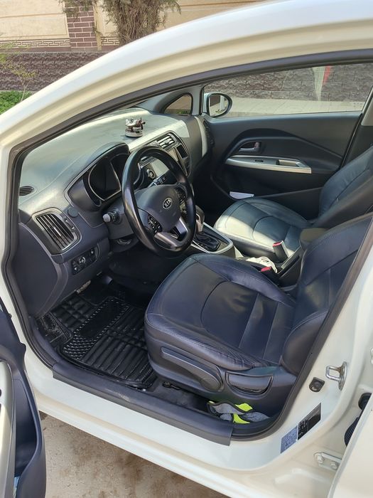 Kia Rio mashinasi