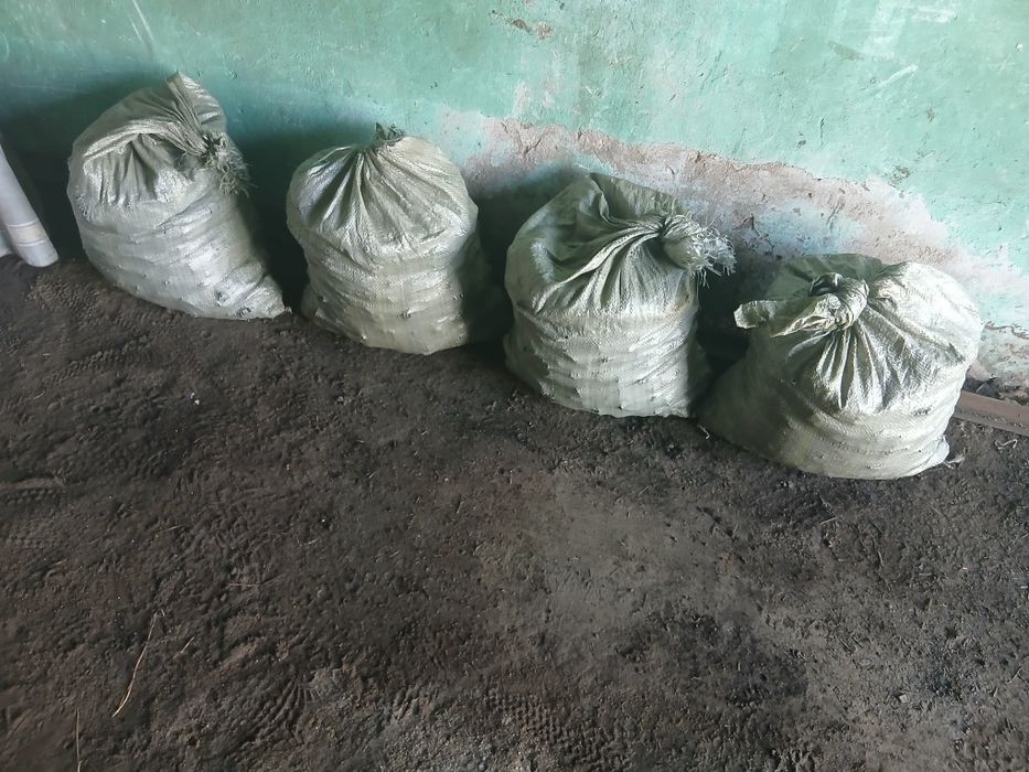 Продам уголь в мешках. Отборные. Шұбарколь.
