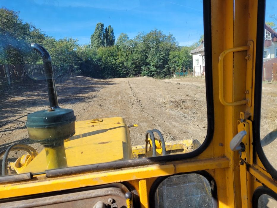 Vand buldozer sau schimb alt utilaj sau auto